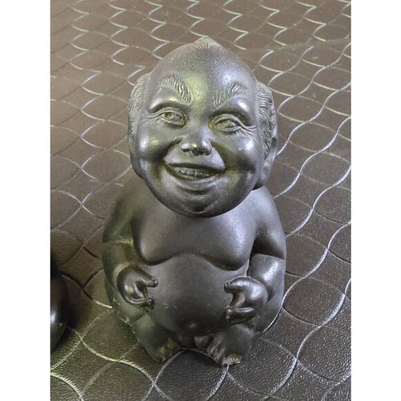 Coco Joes Hawaiian Lava Sculpture-Chubby Male and Female - Picture 8 of 11